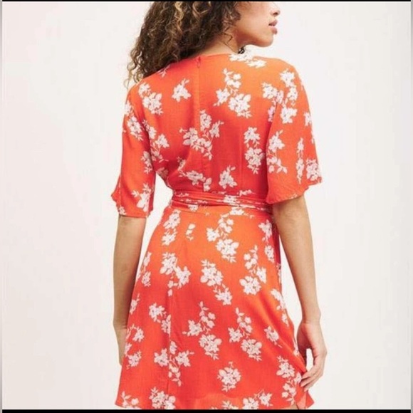 Dynamite  Red Floral Dress - Picture 3 of 10